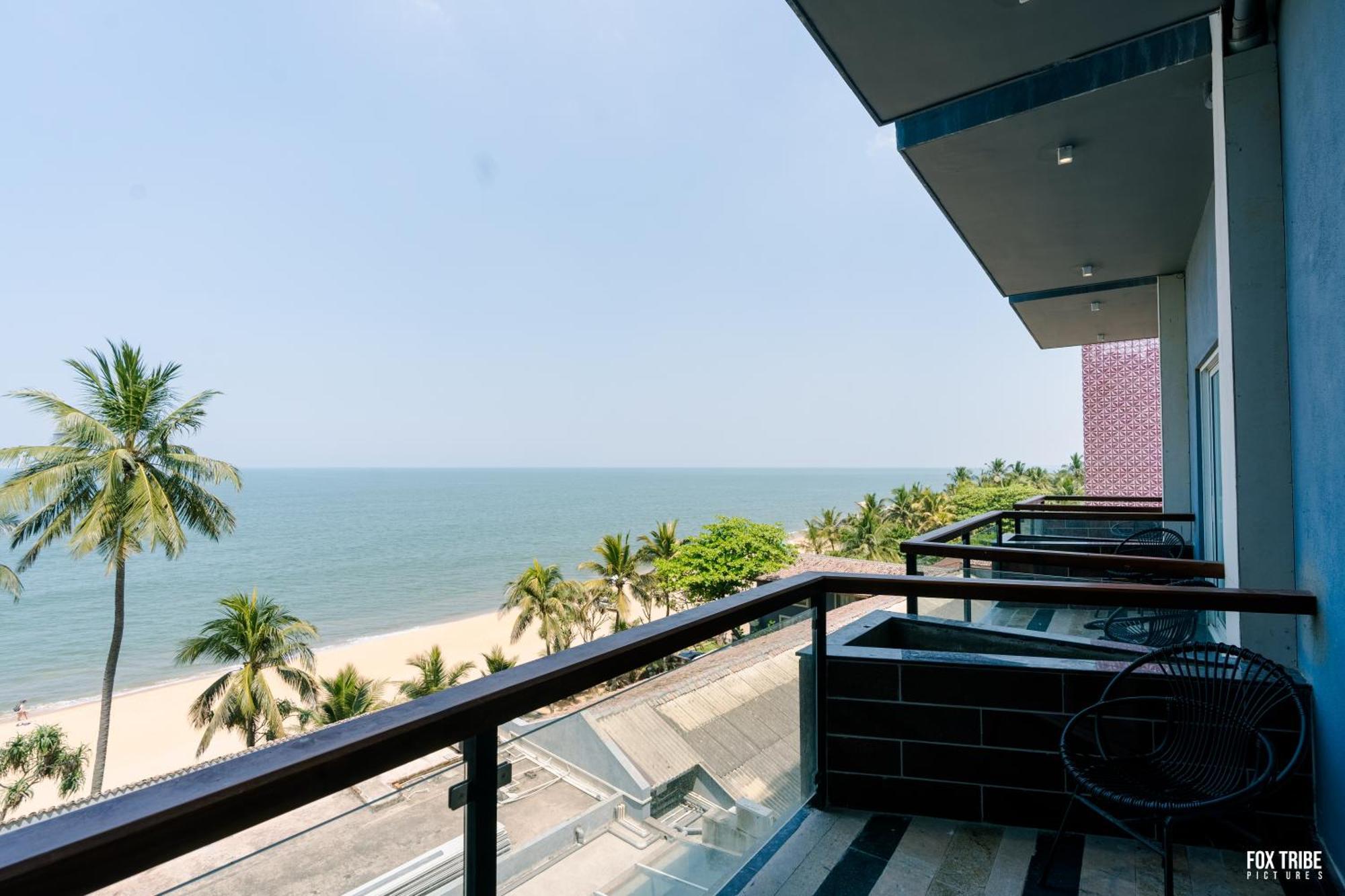 Earl'S Regent Negombo Hotel Exterior foto