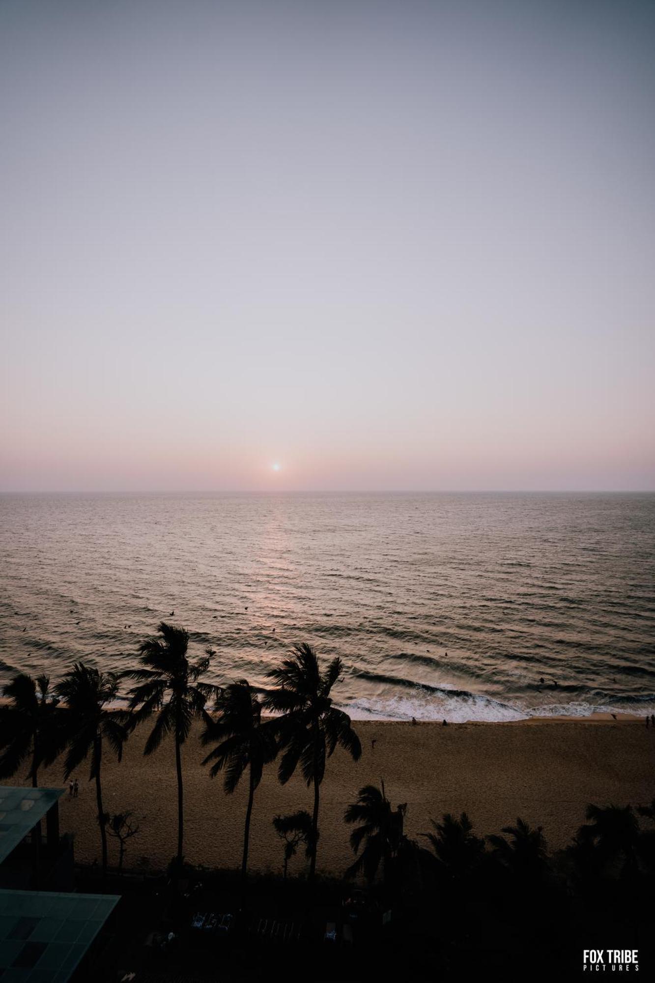 Earl'S Regent Negombo Hotel Exterior foto